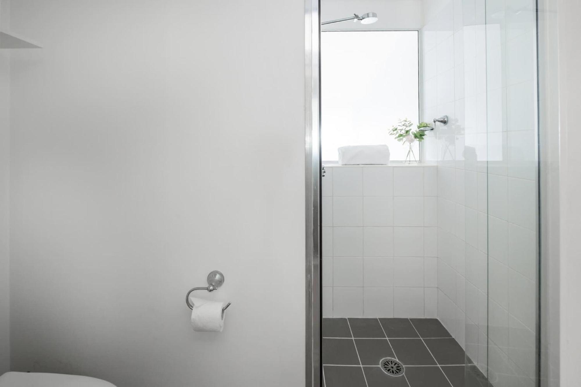 Charming Camperdown Hideaway With Parking *