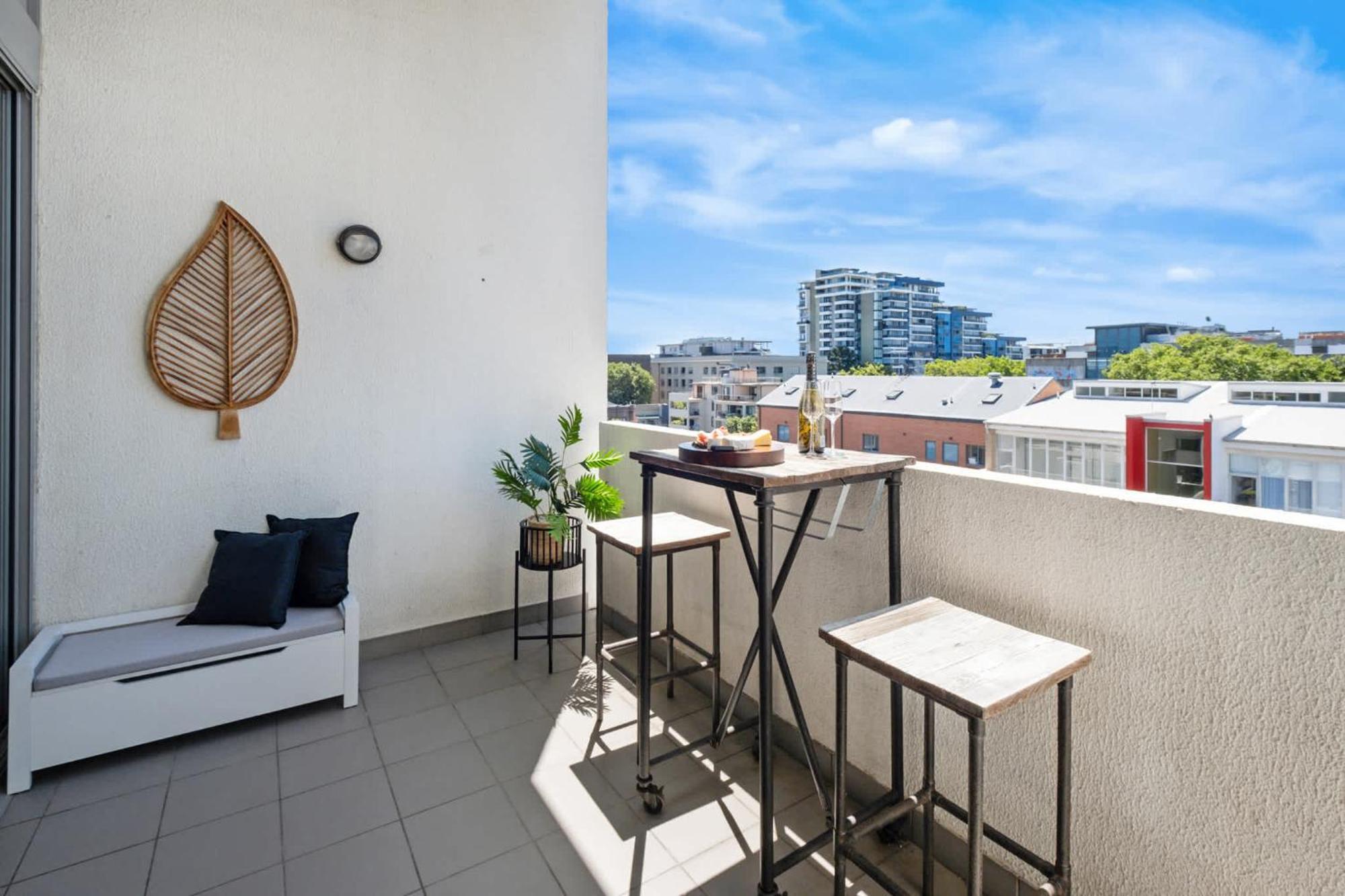 Apartment Charming Camperdown Hideaway With Parking Sydney