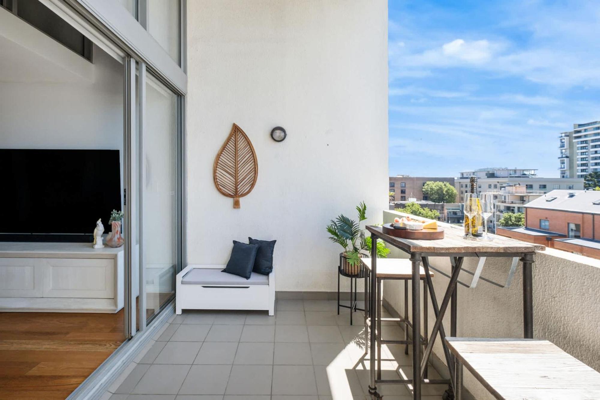 Charming Camperdown Hideaway With Parking Sydney