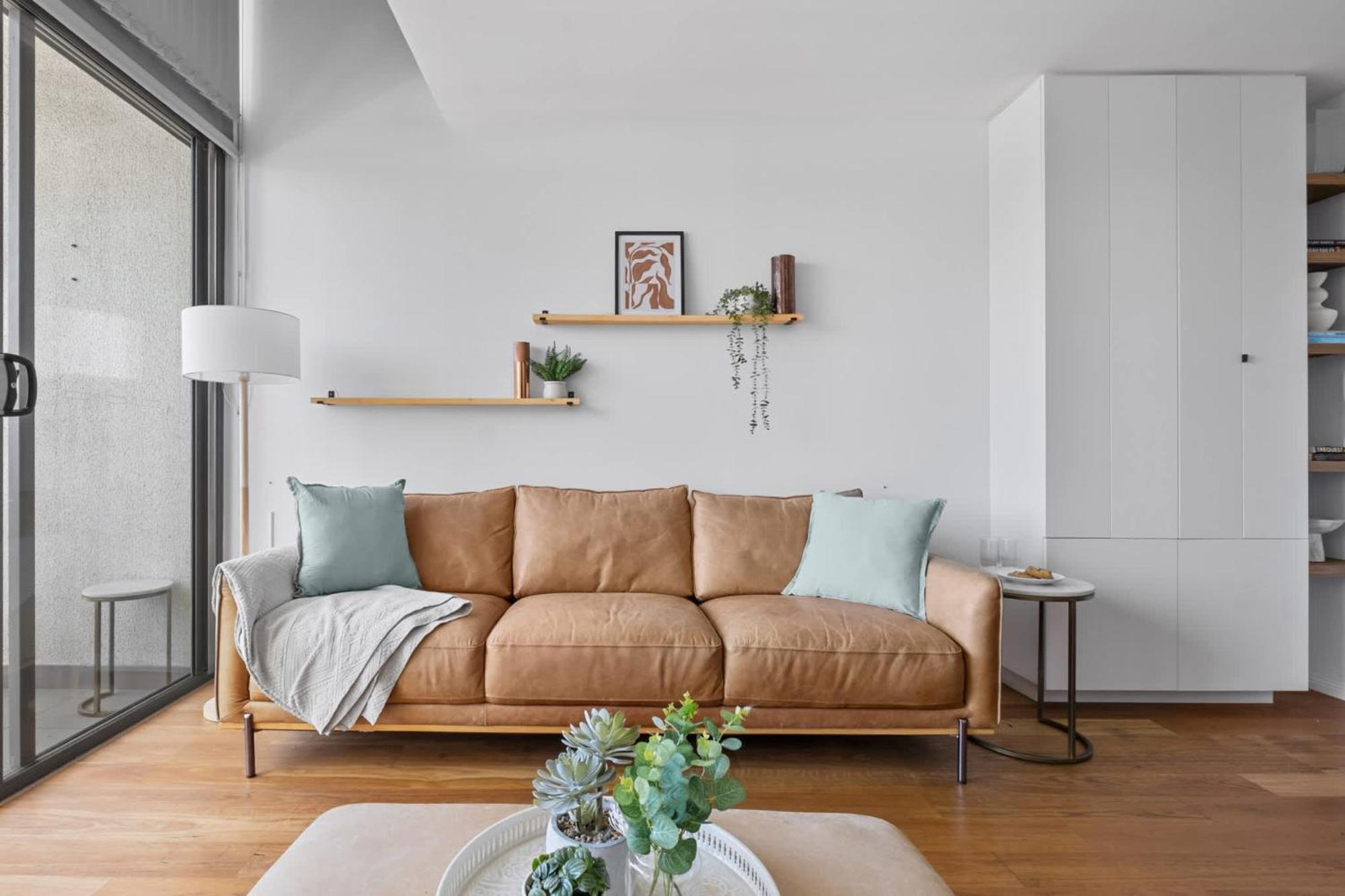 Apartment Charming Camperdown Hideaway With Parking