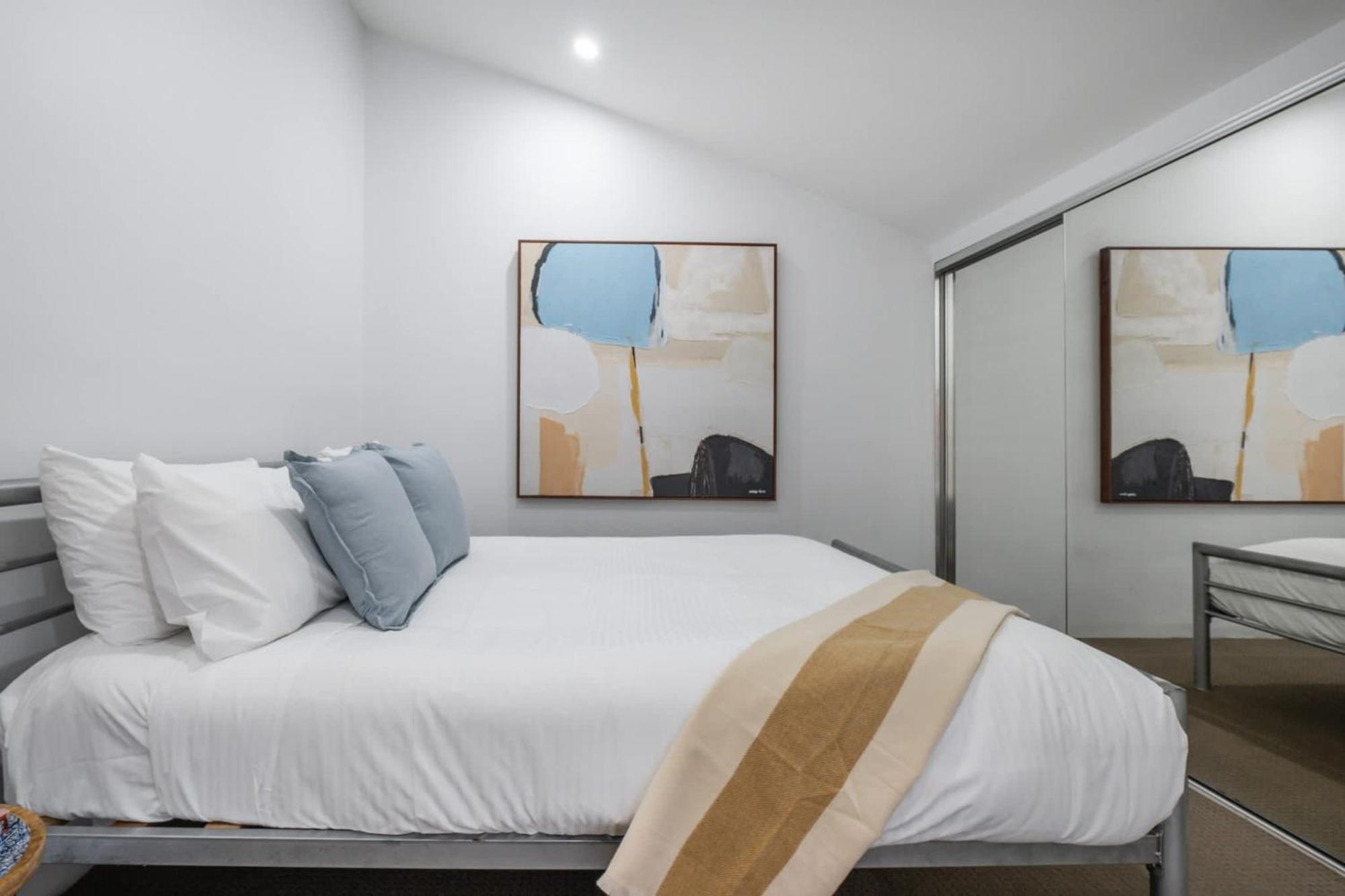 Charming Camperdown Hideaway With Parking *